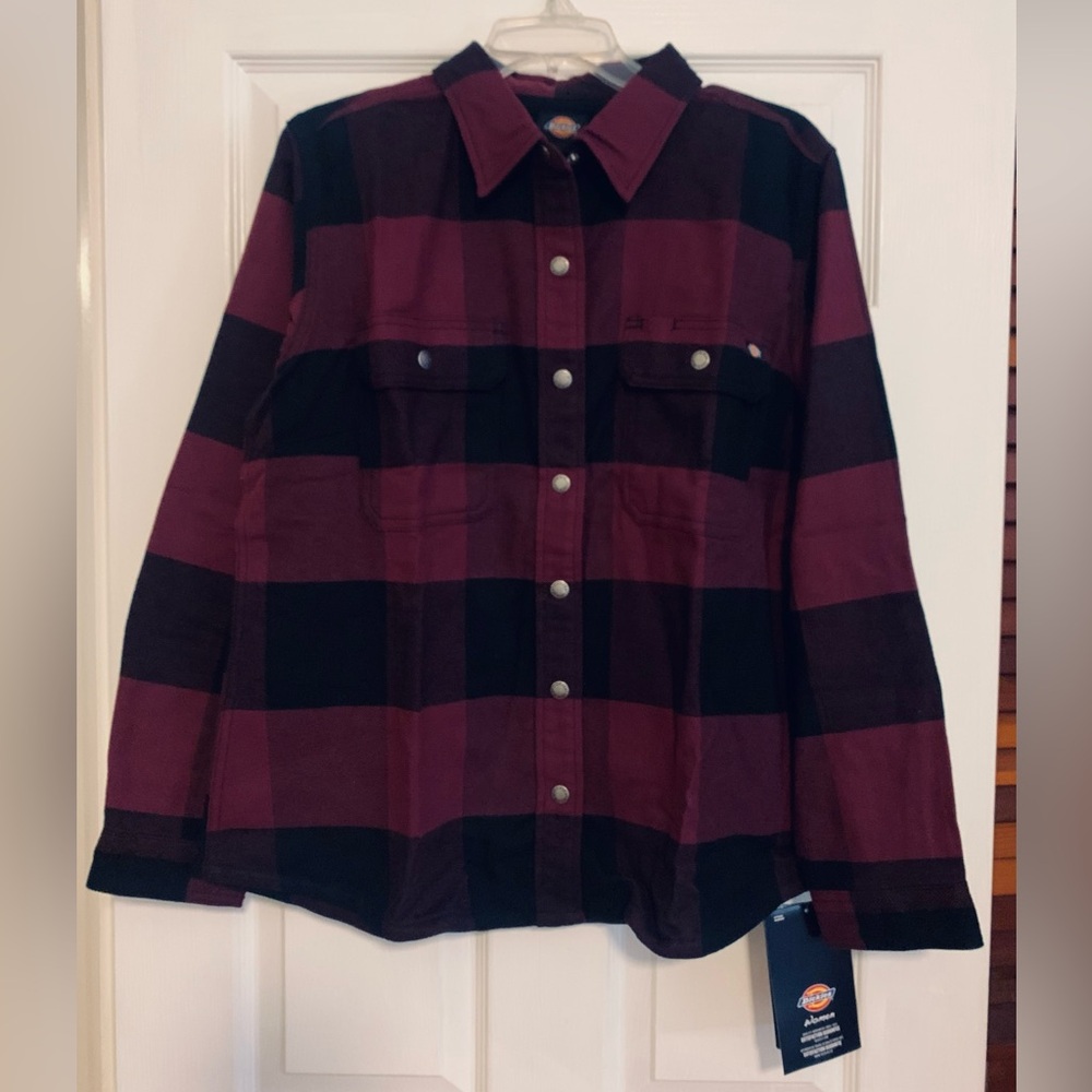NWT Dickies Women’s Renegade Flannel Jacket (Burgundy and Black Checkered)